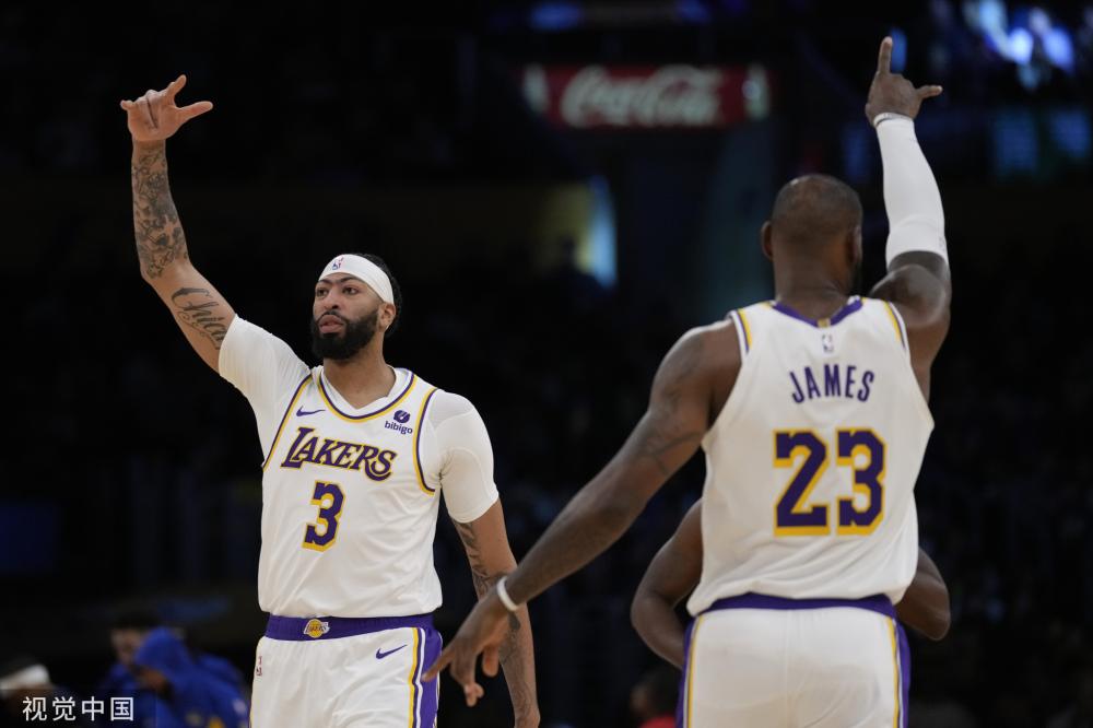 头部严重受 头部严重受